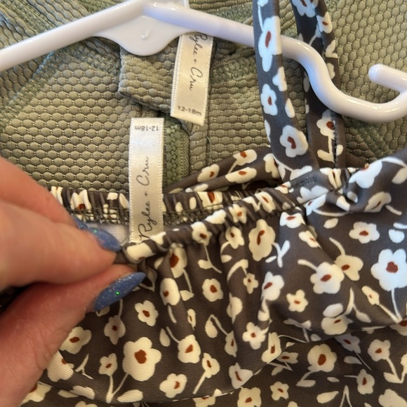 Rylee & cru swimsuits (12-18mo) / Quincy Mae hat bundle (12-24mo) - Picture 3 of 3
